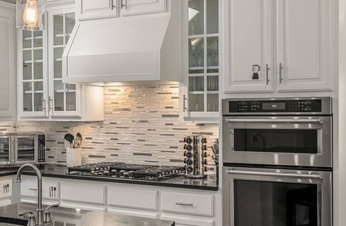 Irving House | New Home-Hot Tub-GameRoom-Pool table-10min to DFW Airport-12 min from Downtown