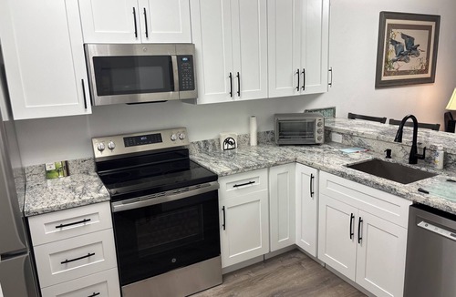 Key West Condo | NEW LISTING - CHARMING 2-BEDROOM CONDO IN BEAUTIFUL KEY WEST