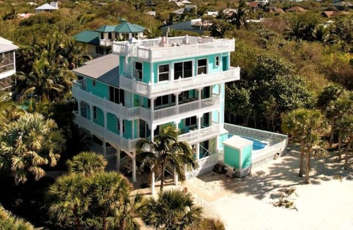 North Captiva House | NEW LISTING! OCEAN PARADISE: BEACHFRONT, SLEEPS 12, 2 CARTS, POOL, GAMES, & FUN