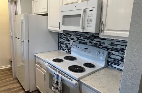 Pottsboro Condo | NEW LISTING - Texoma Lakeside Condo at Tanglewood Resort