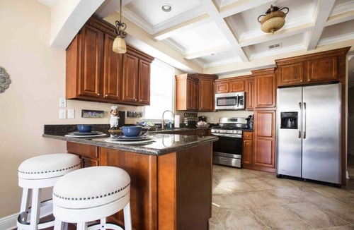 Freret House | NEW LISTING Vacation like a Local STEPS to Ferret St & Tulane