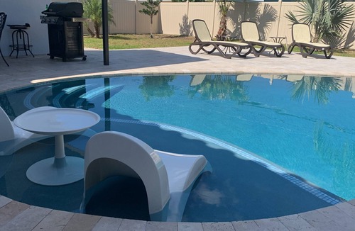 East Fort Lauderdale House | New Luxury Coral Villa!Private Heated Salt Pool With Sun Shelf! 1 Mile To Beach!