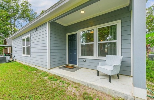 Baytown House | New Model Home near Exxon Mobil & Conoco Philips. A turnaround retreat!