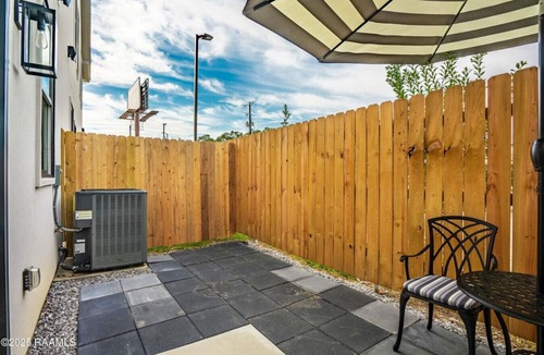 Lafayette House | New/Modern 3B/2.5Bt Townhome in the Heart of Town