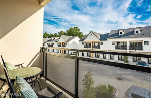 Lafayette House | New/Modern 3B/2.5Bt Townhome in the Heart of Town