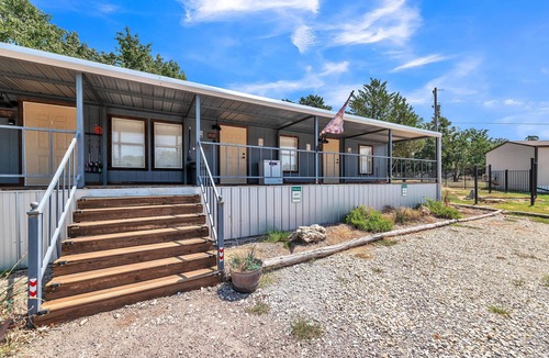 Kingston House | NEW! Nautical Nest (Suite 2) - Lodges at Fossil Creek