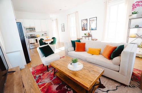 Saint Claude House | NEW – NOLA HAPPY LAND – Walking Distance to French Quarter – Modern Chic Vibe