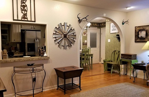 Waco House | NEW ON MARKET!, CUTE, UPDATED, Home in beautiful area of WACO,10 MIN. from SILOS