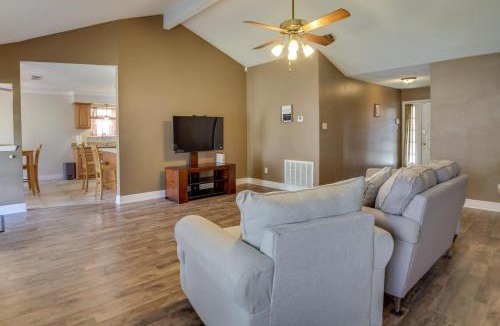 Old Aurora House | New Orleans Home w/Backyard Near French Quarter
