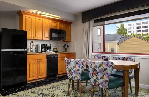 Faubourg Livaudais Resort | New Orleans | Romantic City Retreat | Pool + Hot Tub