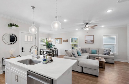 Riviera Beach House | NEW! Paradise Point ~ Luxury Home