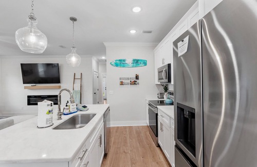 Riviera Beach House | NEW! Paradise Point ~ Luxury Home