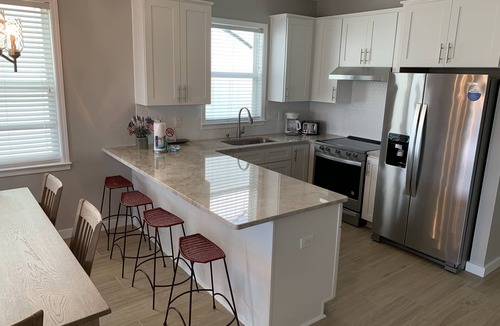 Seacrest House | New Remodel 30A, Beautiful Gulf View! 2 minute Walk to Beach, Community Pool