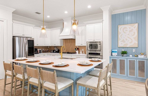 Crystal Beach House | NEW/Steps to the Beach/Hot Tub/Pool/Fully Loaded