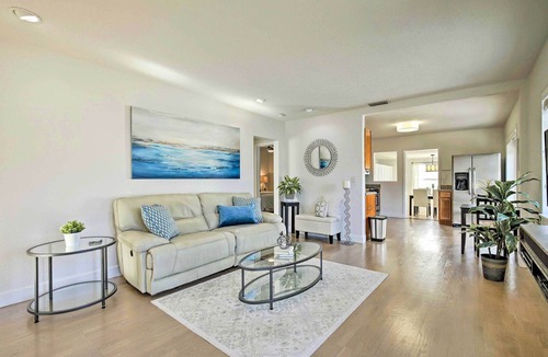 Davis Islands House | New! Sunny & Walkable Davis Islands Urban Oasis!