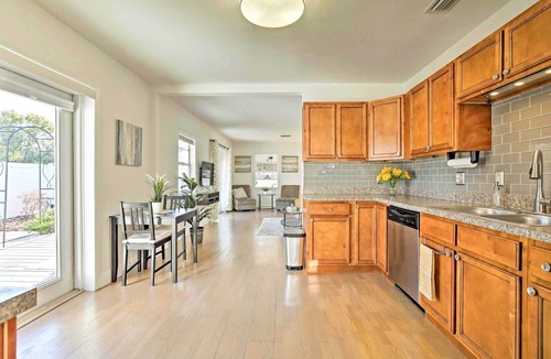 Davis Islands House | New! Sunny & Walkable Davis Islands Urban Oasis!