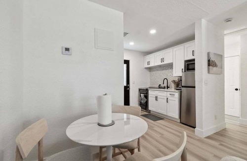 Treasure Island Apartment | New Treasure Island Gem - Unit 3