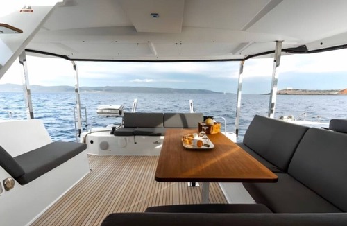 Key West Boat Rental | NEW VRBO Listing! Elegant 40' Yacht in 5-Star Resort