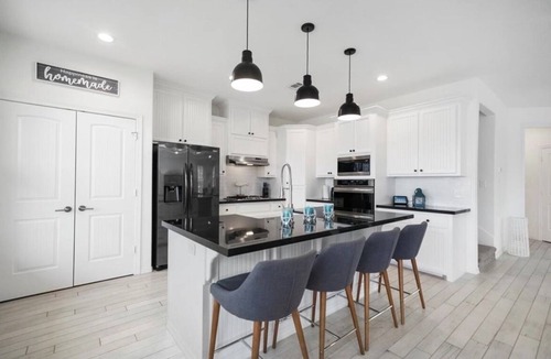 April Sound House | New Waterfront House with Golf Cart!