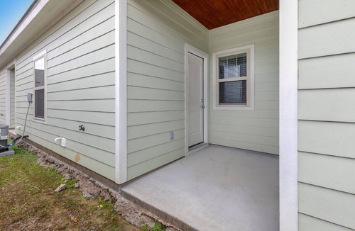 Lake Charles House | Newly Built Close to Casinos and Center of Lake Charles