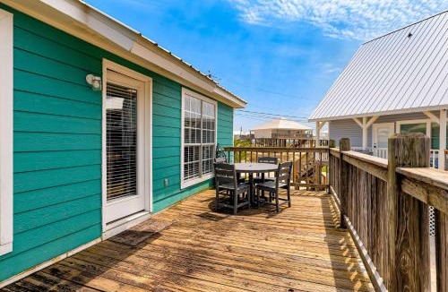 Silver Cay House | Newly remodeled bay view home with high-speed WiFi central AC and gas grill