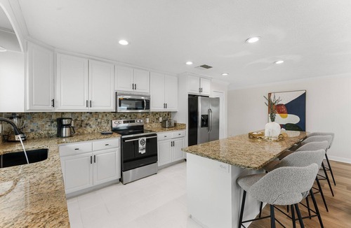 Biltmore Beach House | Newly Renovated 4/3 OCEANFRONT BEACH HOUSE HOTTUB +Private POOL