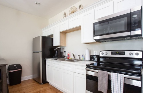 Saint Claude House | NEWLY RENOVATED Luxury 6BD Duplex 2.2 Miles From French Quarter