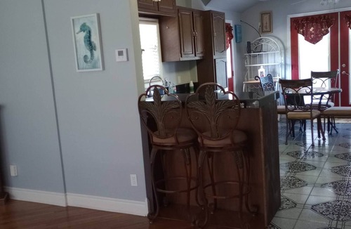Gulfport Cottage | Newly updated cottage, beach within walking distance.