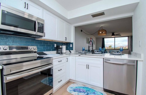Isla del Sol Condo | No Shoes, No Shirt, No Problems Living The Florida Life