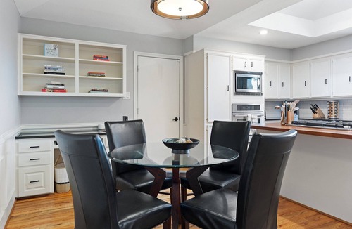 Southwest Carrollton House | Nob Hill: Sunny Home Skylights Prime Location