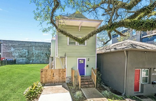 Tulane - Gravier House | NOLA Chic, 5BR w/Hot Tub, Yard–Near French Quarter
