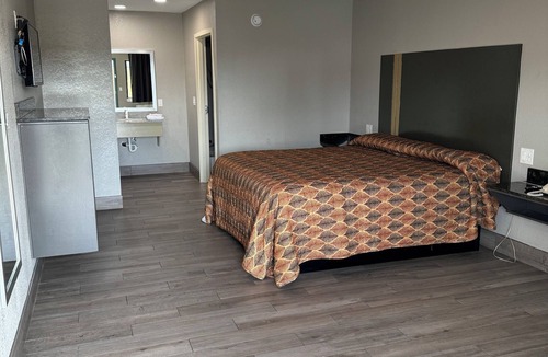 Viavant - Venetian Isles Hotel | Nola Inn & Suites