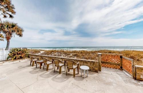 Bahama Beach House | O'Grady's Main Sail
