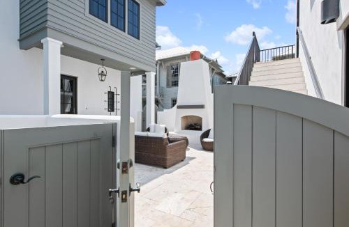 West Panama City Beach House | Oasis Cottage & Carriage House