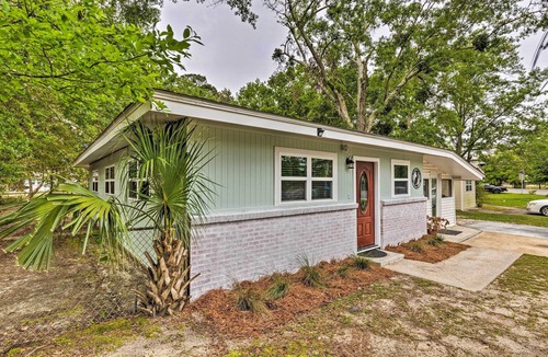 Biloxi Cottage | Ocean Springs Getaway - Walk to Beach & Downtown!