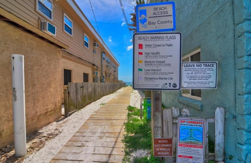 Silver Sands Beach Apartment | "Oceana" Surf Drive