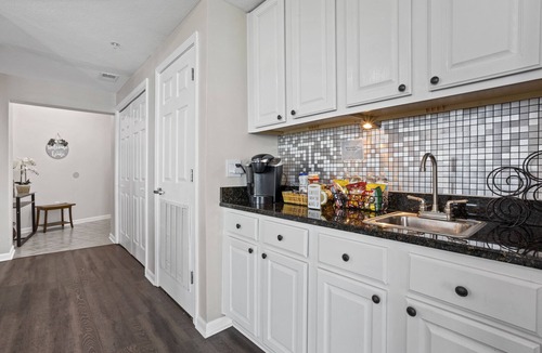 Gulfport Condo | Oceanfront 3 Bd Condo Overlooking the Gulf Gulfport/Biloxi in Legacy Tower