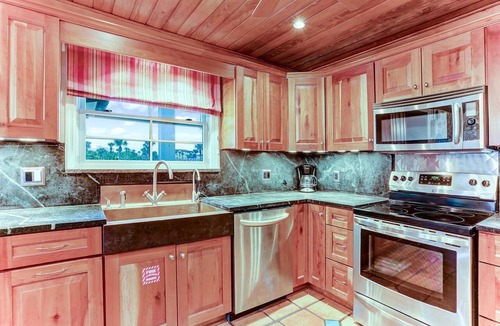 Fernandina Beach Cottage | Oceanfront Cottage with Ping Pong Table Incredible for Water Sports in Fernandina Beach, Florida