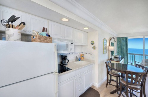 Ortona Park Condo | Oceanfront Couples Retreat | Huge Private Balcony