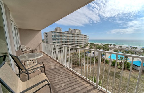 Gulf Lagoon Beach Condo | Oceanfront Dunes B406 + Free Seasonal Beach Loungers