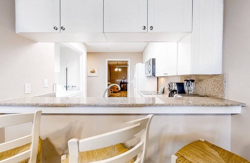 Navarre Beach Condo | Oceanfront High-Rise Condo W/180 Degree, Unobstructed Ocean View & Shared Pool
