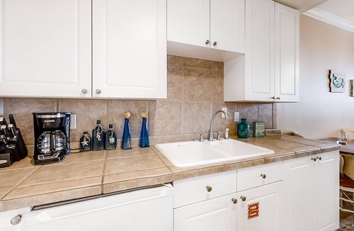 Navarre Beach Condo | Oceanfront High-Rise Condo W/180 Degree, Unobstructed Ocean View & Shared Pool
