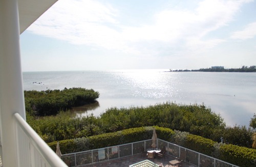 Key West Condo | Oceanfront Marina Condo With All Luxuries