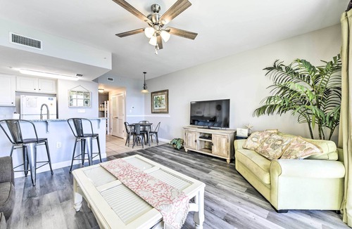 Lower Grand Lagoon Condo | Oceanfront Panama City Beach Condo w/Pool Access!