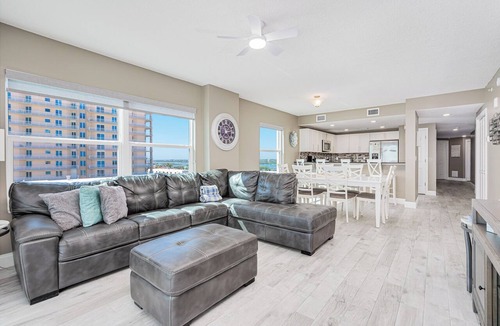 Ocean View Halifax Estates Condo | Oceanfront, Corner View - Aruba #606