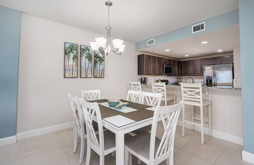 Ocean View Halifax Estates Condo | Oceanfront-Heated Pool-Aruba #704
