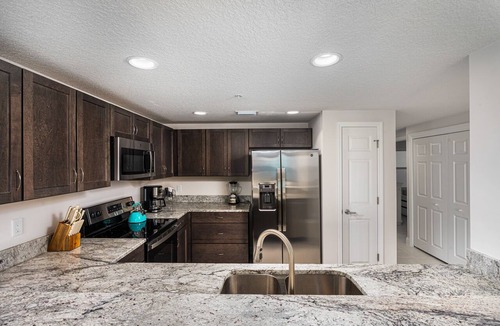Ocean View Halifax Estates Condo | Oceanfront-Heated Pool-Aruba #704