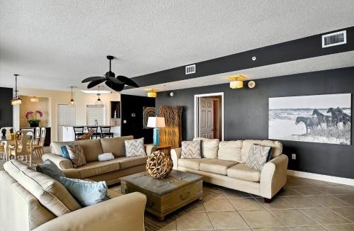 Holiday Isle Apartment | Oceania Condominium 705 Condo