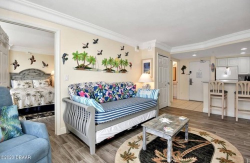 Ortona Park Condo | Oceanside Oasis w/full kitchen, 1 bedroom 2 queens 2 private oceanview balconies