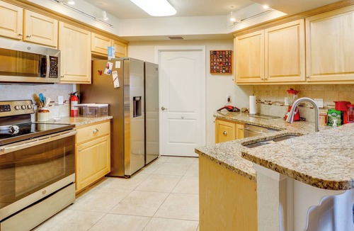 New Smyrna Beach Condo | Oceanview Obsession - 2Bdr Condo w/Pool & Hottub